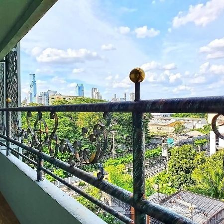 The Montana Lodge-Sathorn Bangkok Dış mekan fotoğraf
